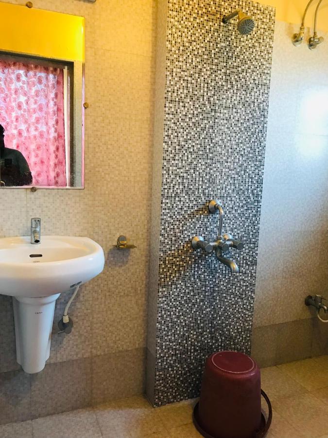 Staymaker Prakash International Gonikoppal Eksteriør billede